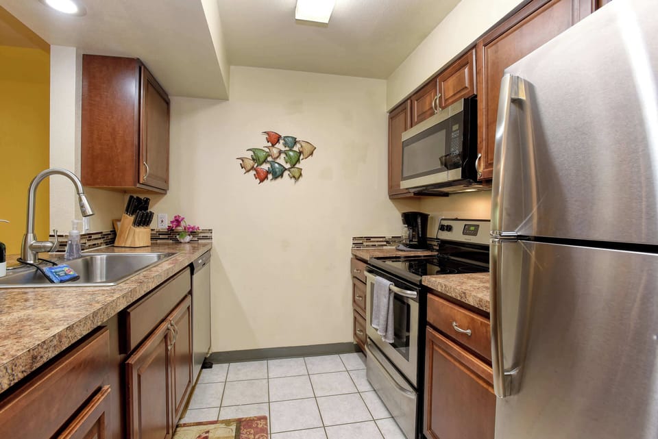 Fully Equipped Kitchen For Easy Island Meals
