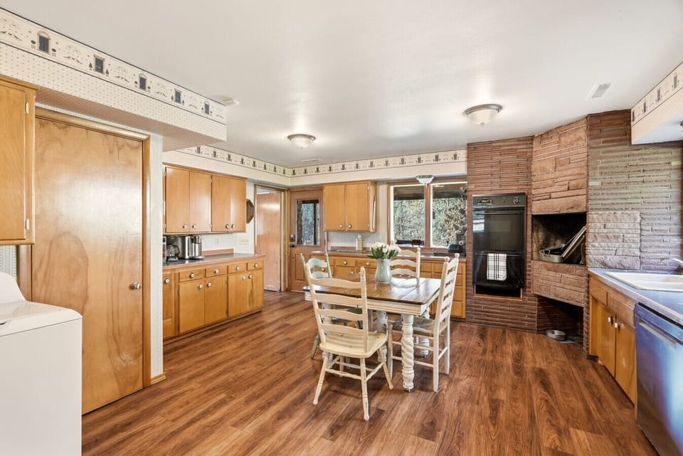 Spacious kitchen area