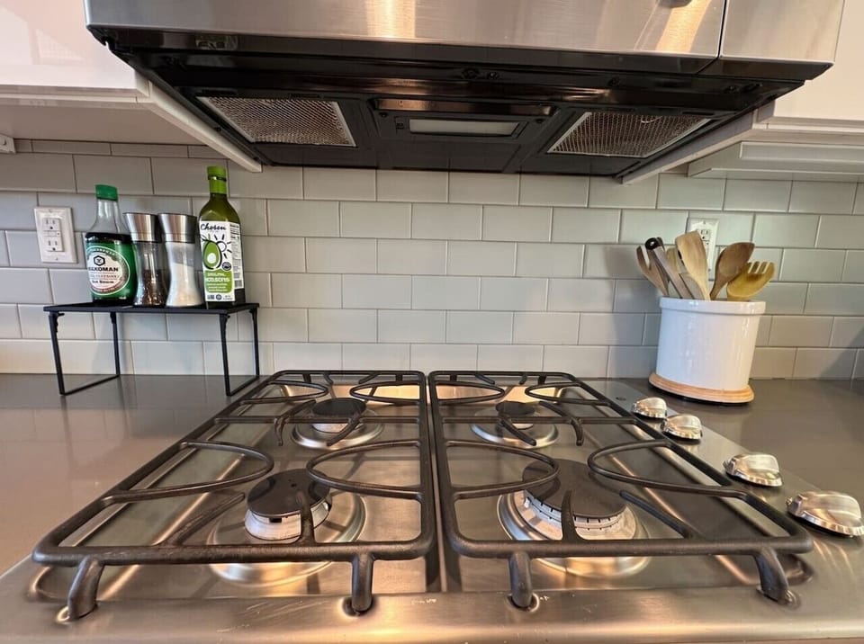 Everything you need to cook a real meal at home, ready and waiting.