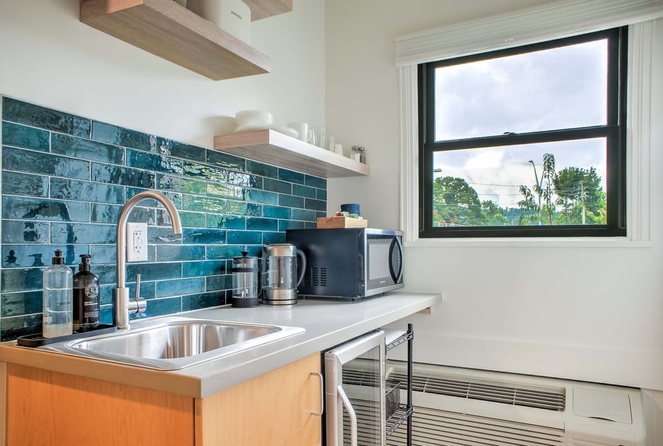 The Sabel Collection | Unit 301