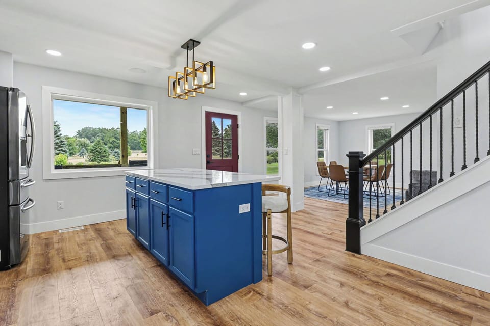 Spacious dining area for family meals, game nights, or carryout after the beach.