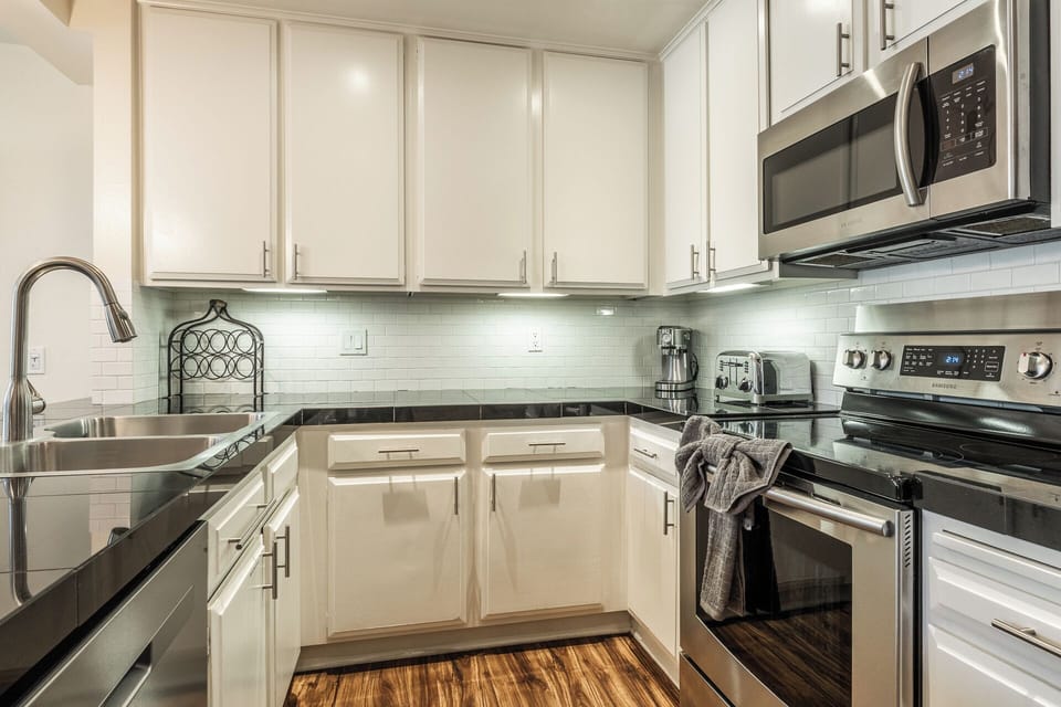 Stocked Kitchen Ready for Après Feasts!