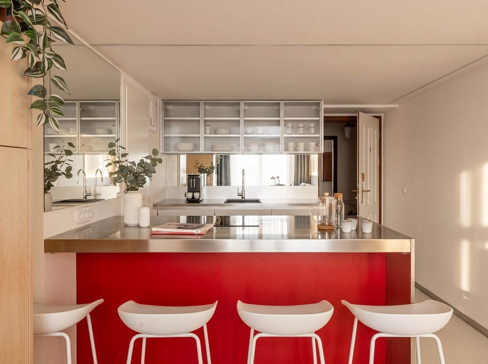The dinning seating in the kitchen