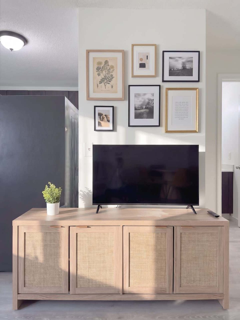 Settle into the comfortable living room, featuring cozy seating and a Smart TV for relaxing after a day out.