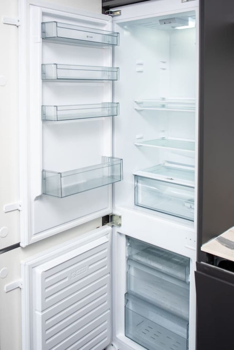 Well-equipped kitchen offering comfort and convenience.