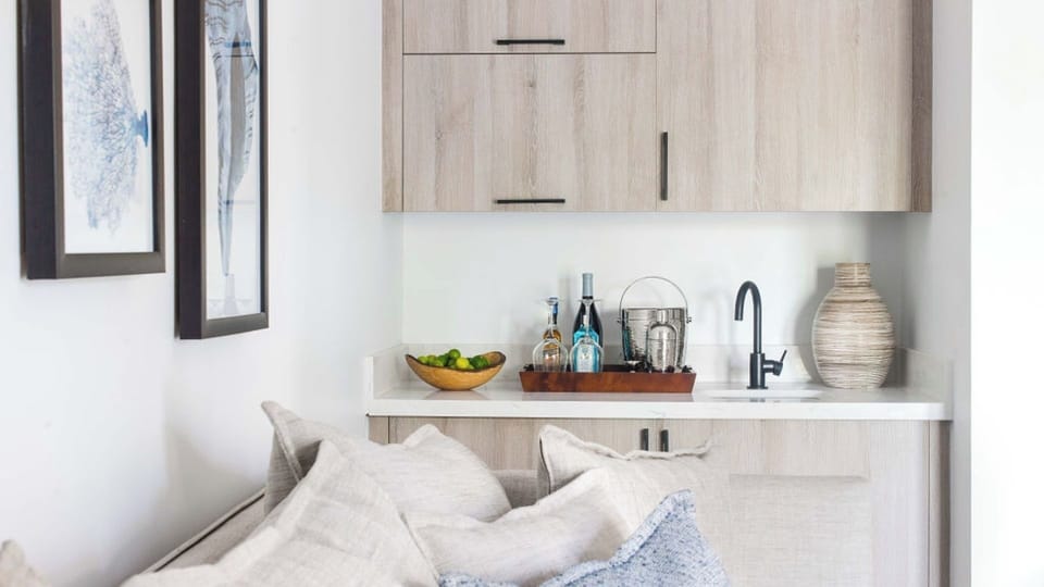 Whip up beach snacks in this sleek, sunny kitchenette.