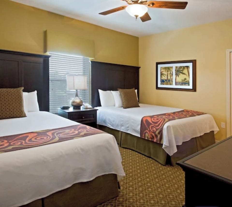 Spacious 2nd room sleep 4 adults comfortably 