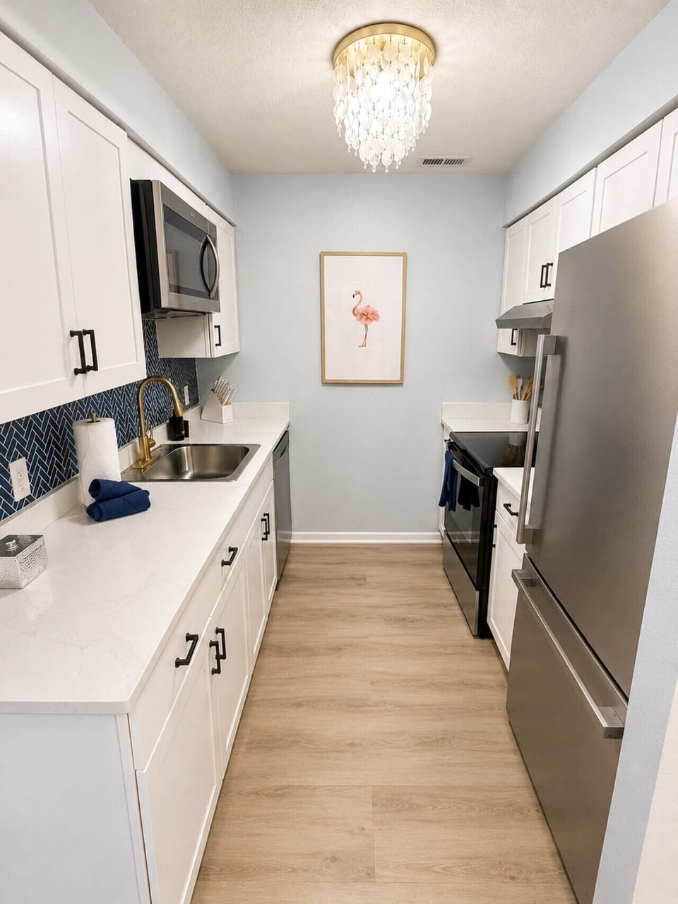 Sunrise`s fully equipped kitchen