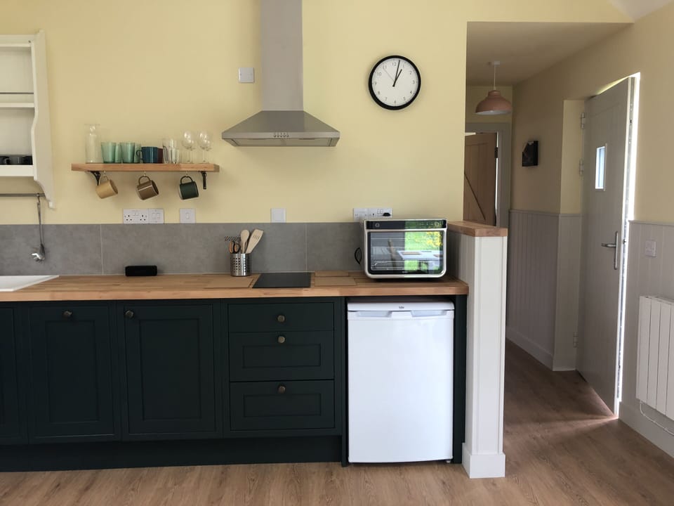 No. 2's kitchen and lobby.