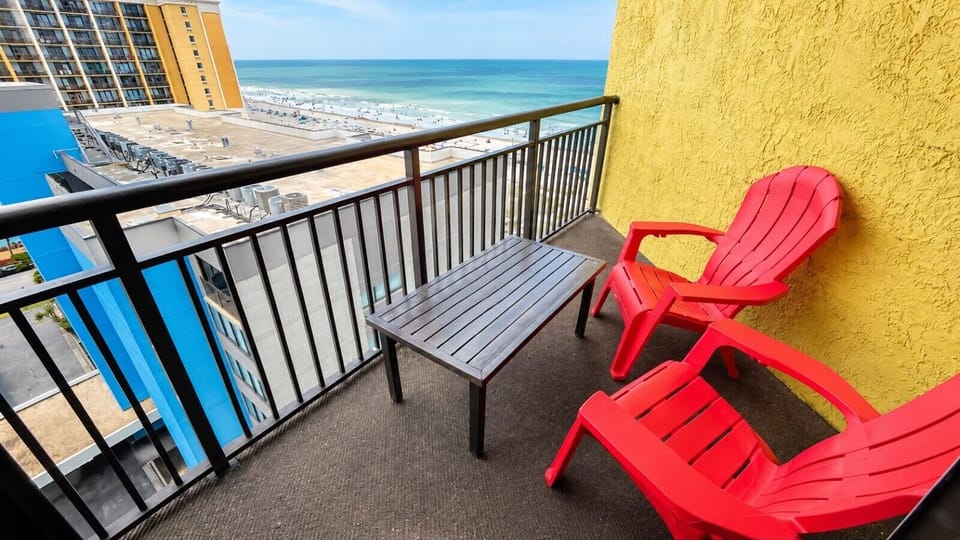 Start your morning with coffee on the private balcony as the sun rises over the Atlantic, then return in the evening to unwind with ocean breezes and the sound of the waves.