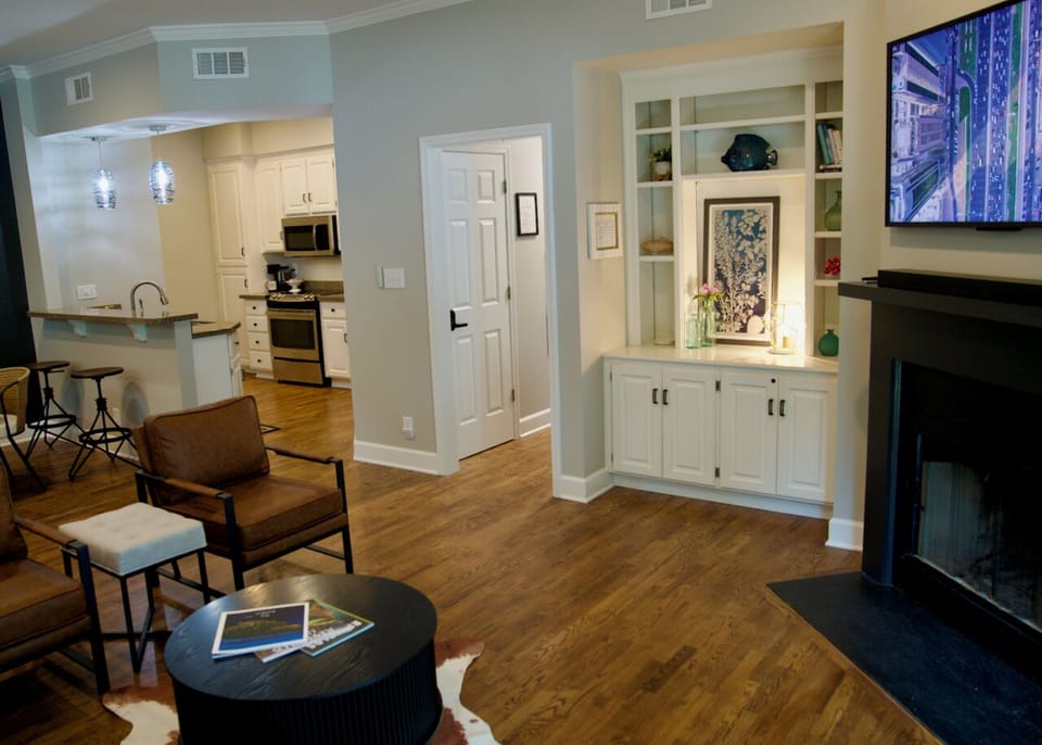 Fully remodeled, new floors, Fireplace Surround, Smart Tv)