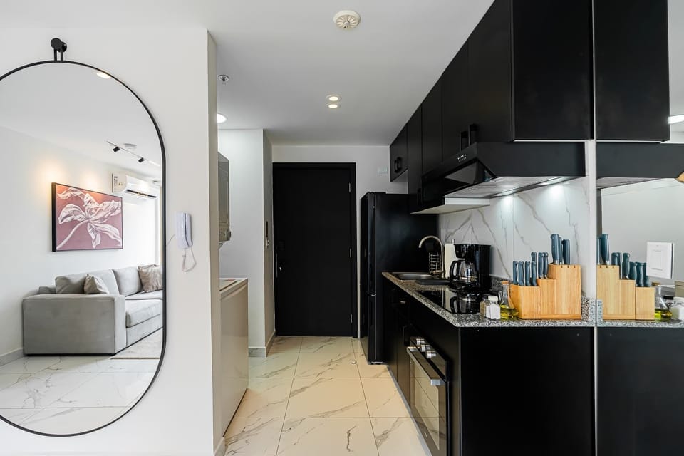 Modern kitchen featuring everything needed for everyday cooking.