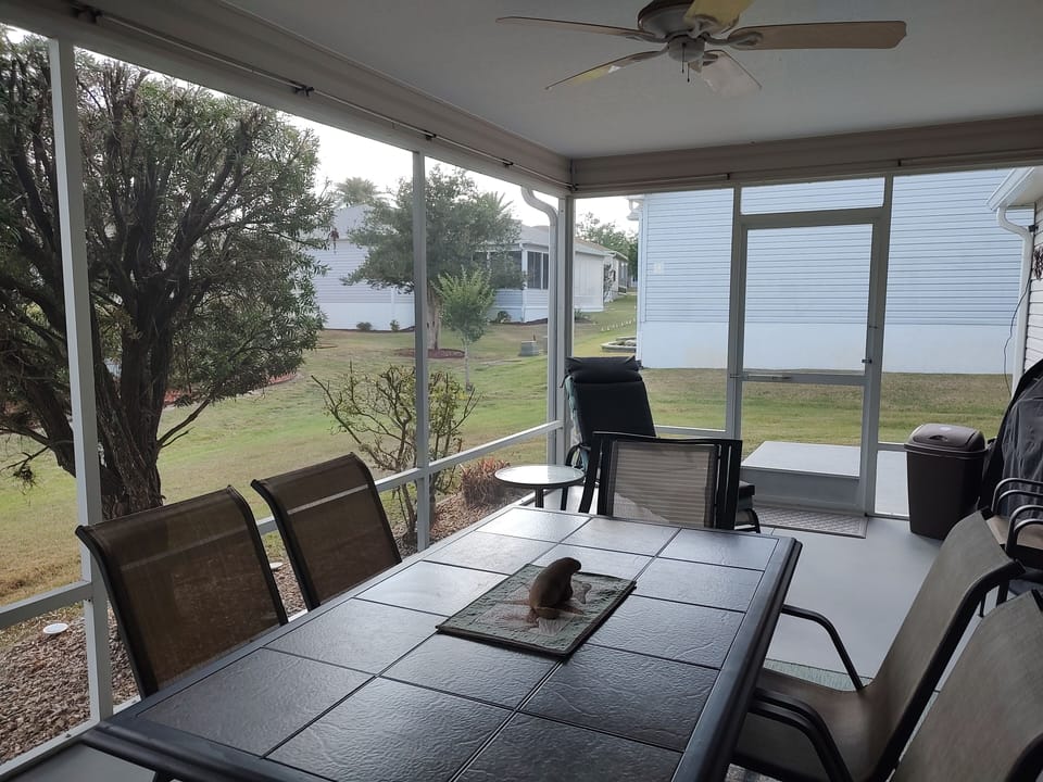 Outdoor dining