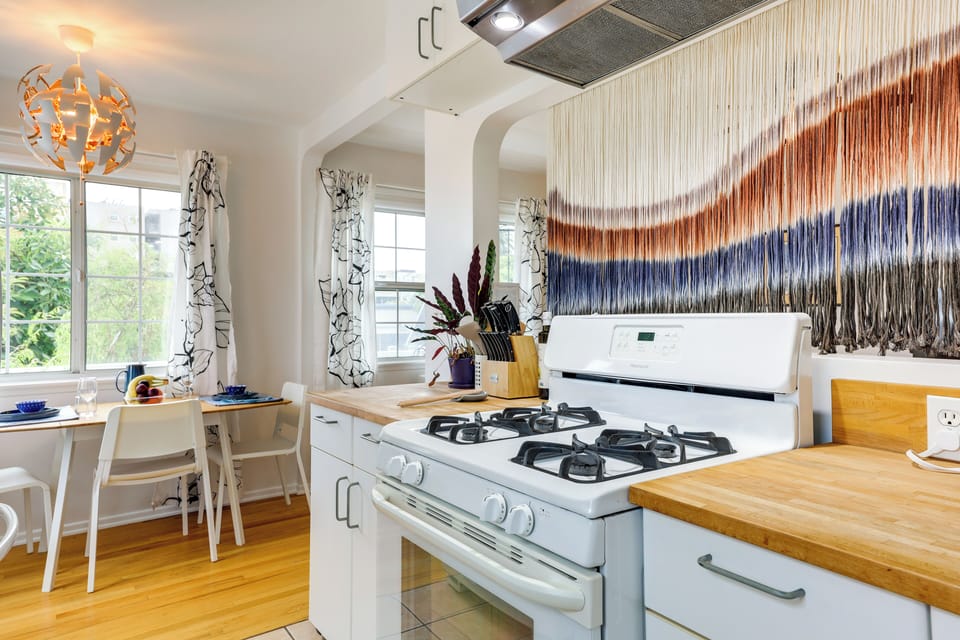 Kitchen | Dining Area