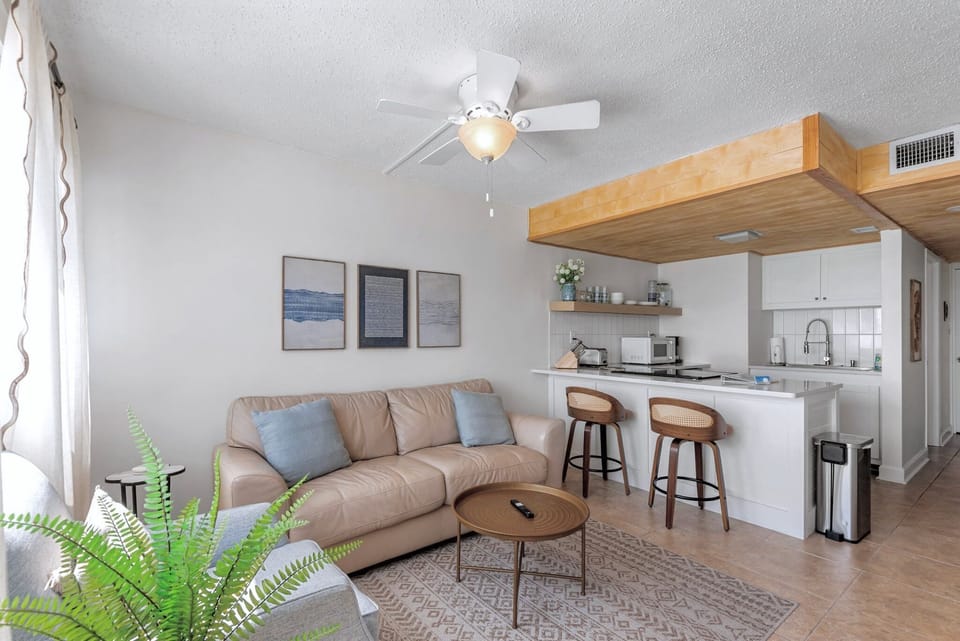 Seaside Pearl - 2nd level living area