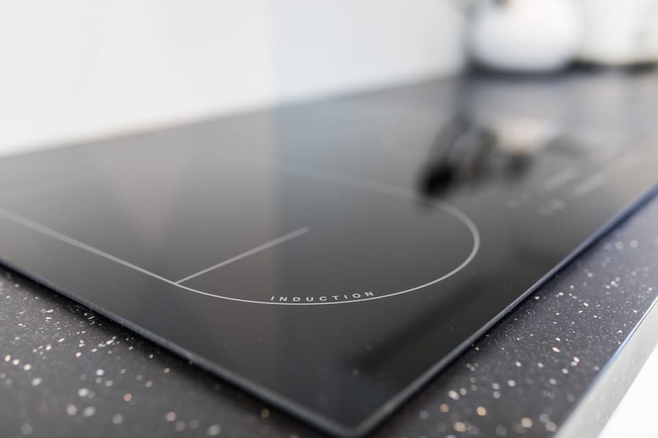 Charming electric cooker for cosy comfort