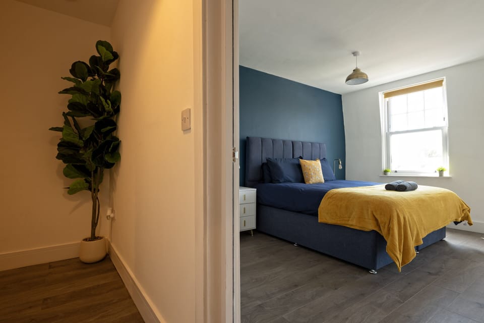 Apartment Door with 24/7 lockbox access