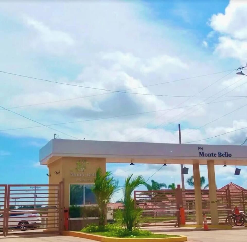 Entrance To The Community