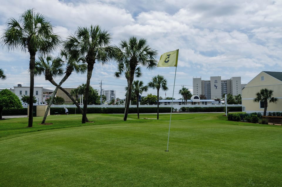 The 5th Hole - Sandpiper Cove Golf