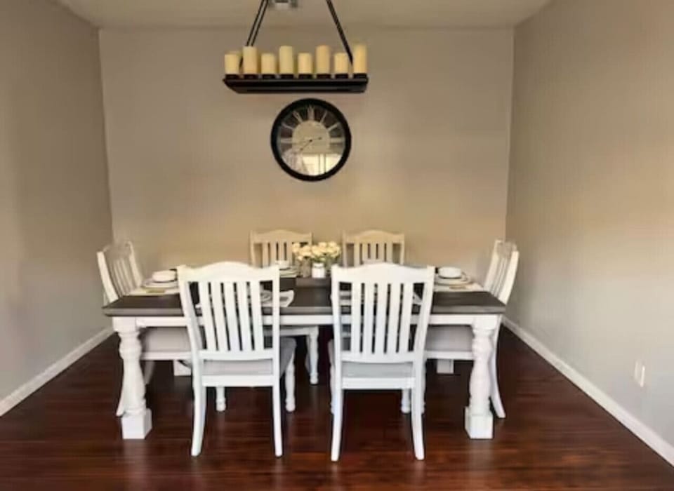 Enjoy a homemade meal at this 6 person dining table