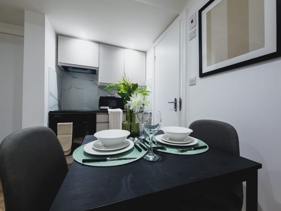 Room1