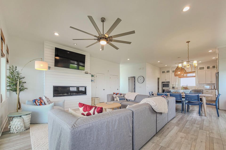108 Sea Urchin Ct (La Vie En Bleu [Int Ext]) - watermarked-5