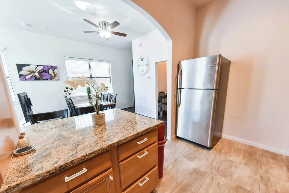 Kitchen Island 