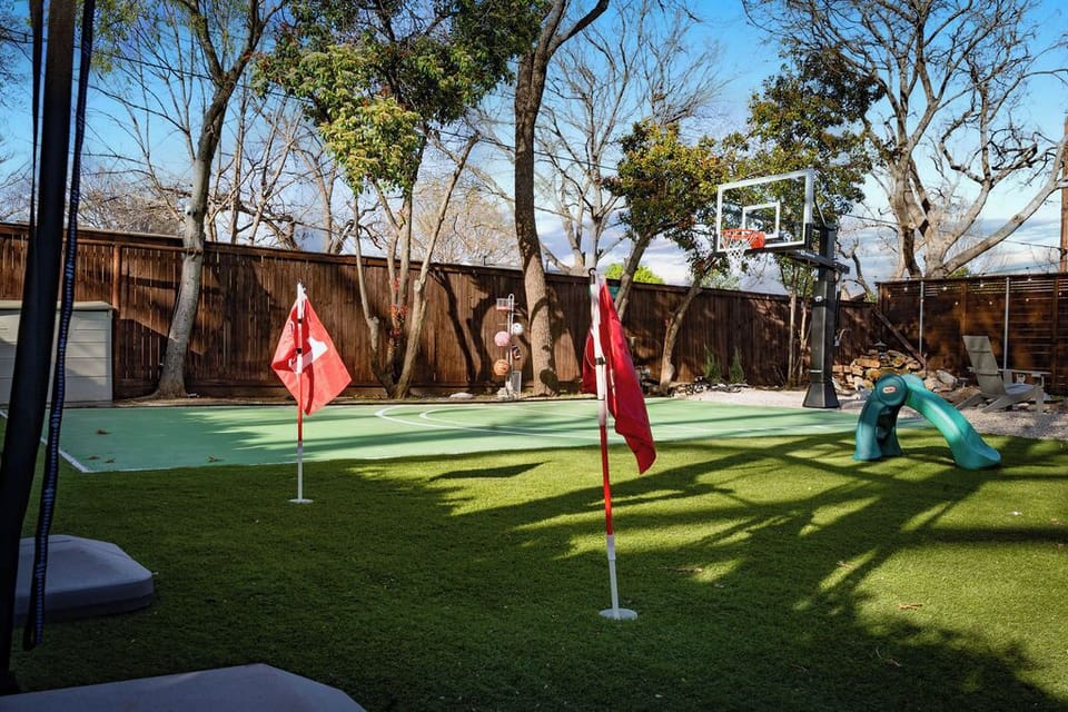 Sport court