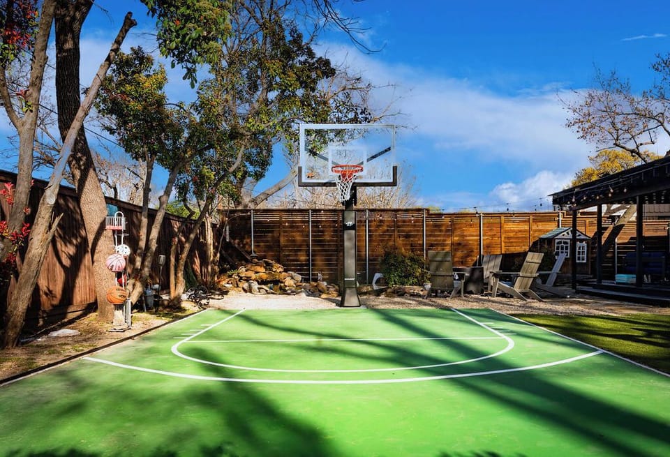 Sport court