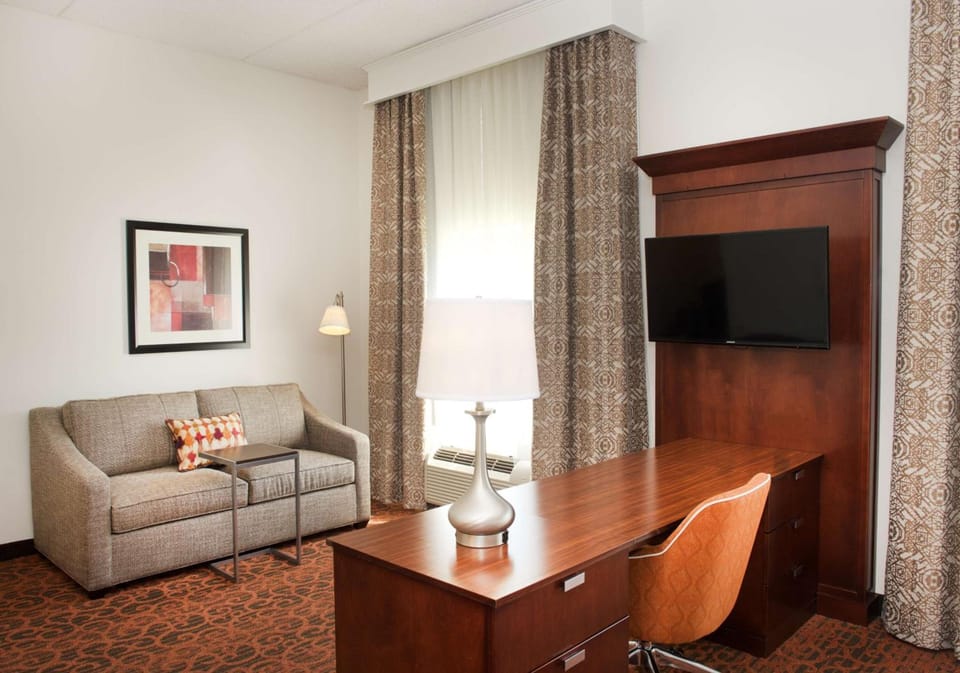Bedroom. Interior and views may vary based on location and availability.