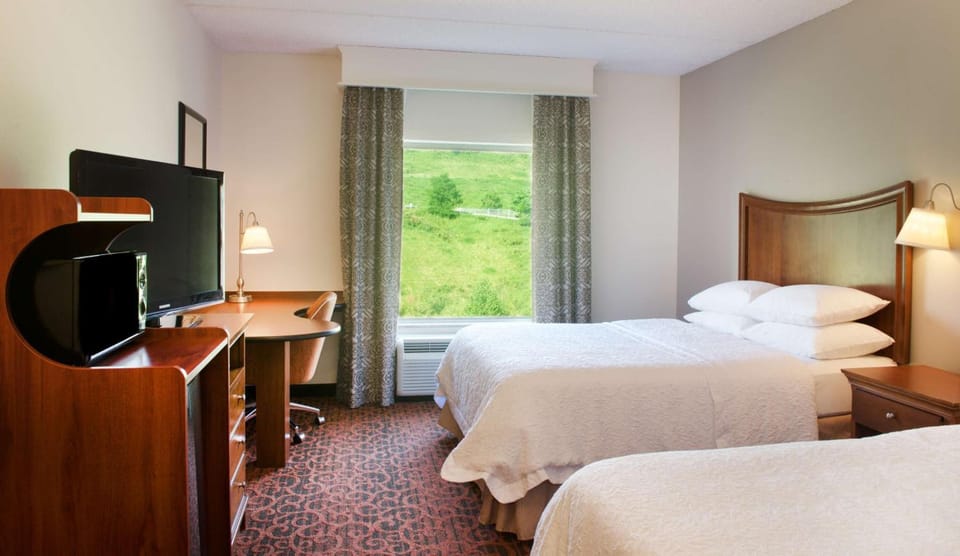 Bedroom. Interior and views may vary based on location and availability.