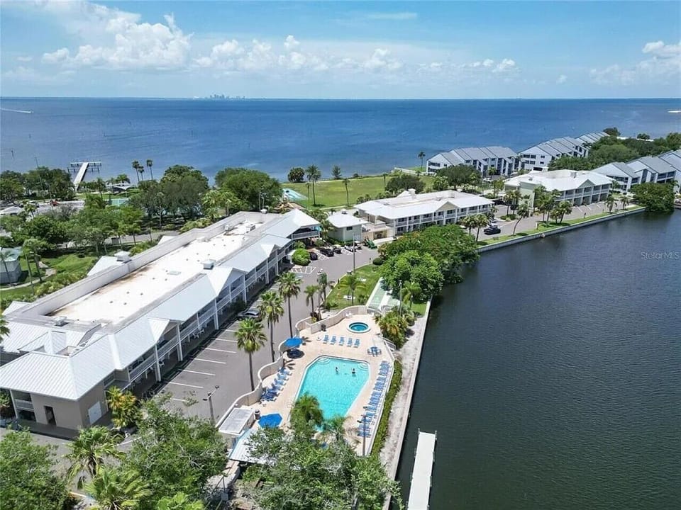 The Inn Little Harbor - Big Pool View