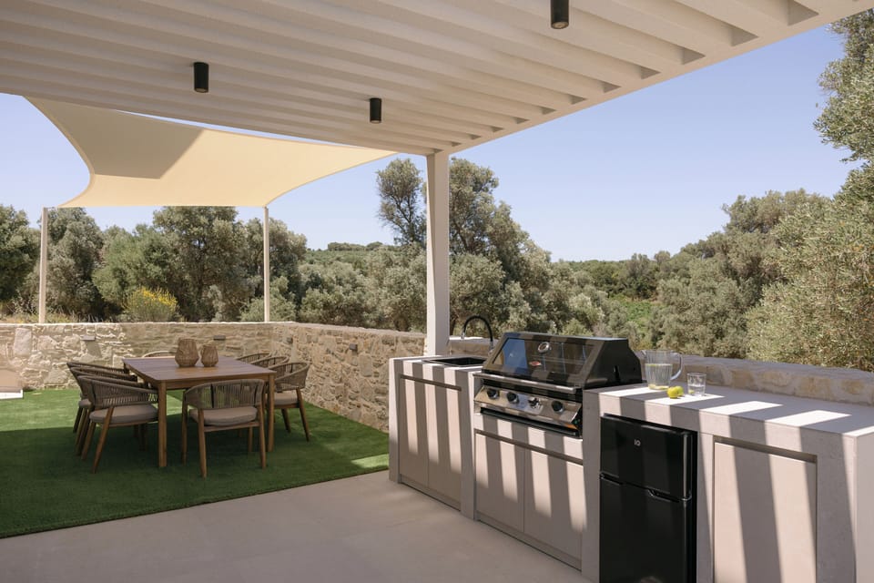 Perfect for relaxed meals and unforgettable family moments outdoors.