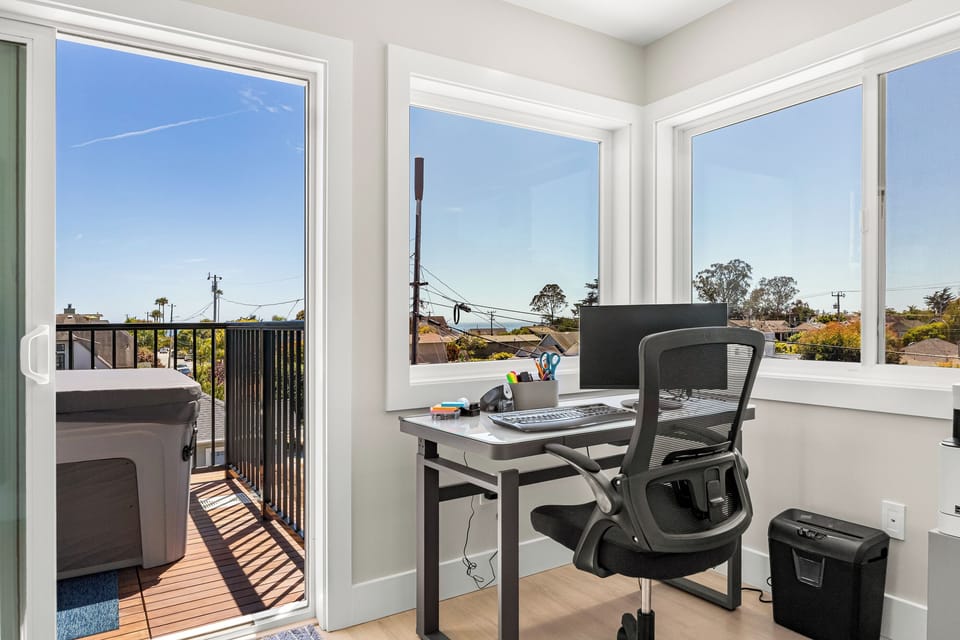 Office / working space with views of the ocean