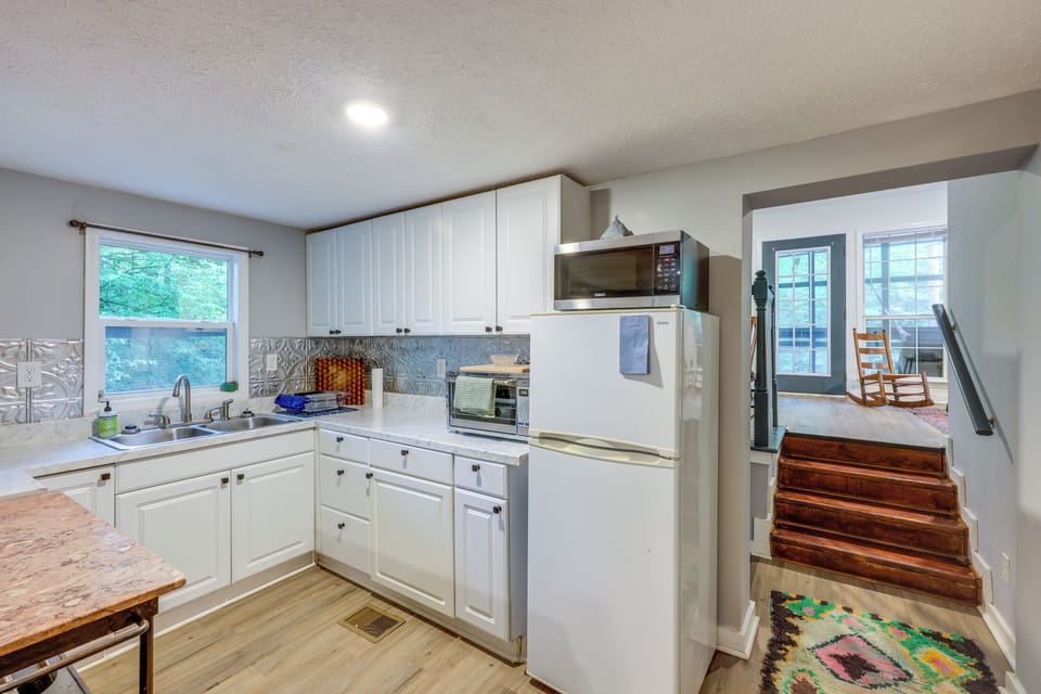 Kitchen | Main Floor