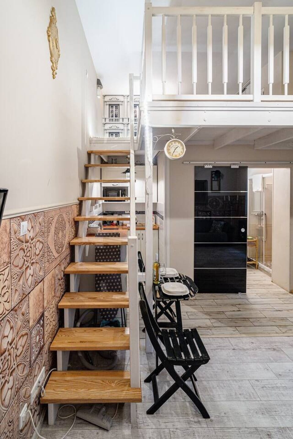 Kraków Studio in Great Location Near Old Town & Wawel | Book Now with RENTUJEMY.COM