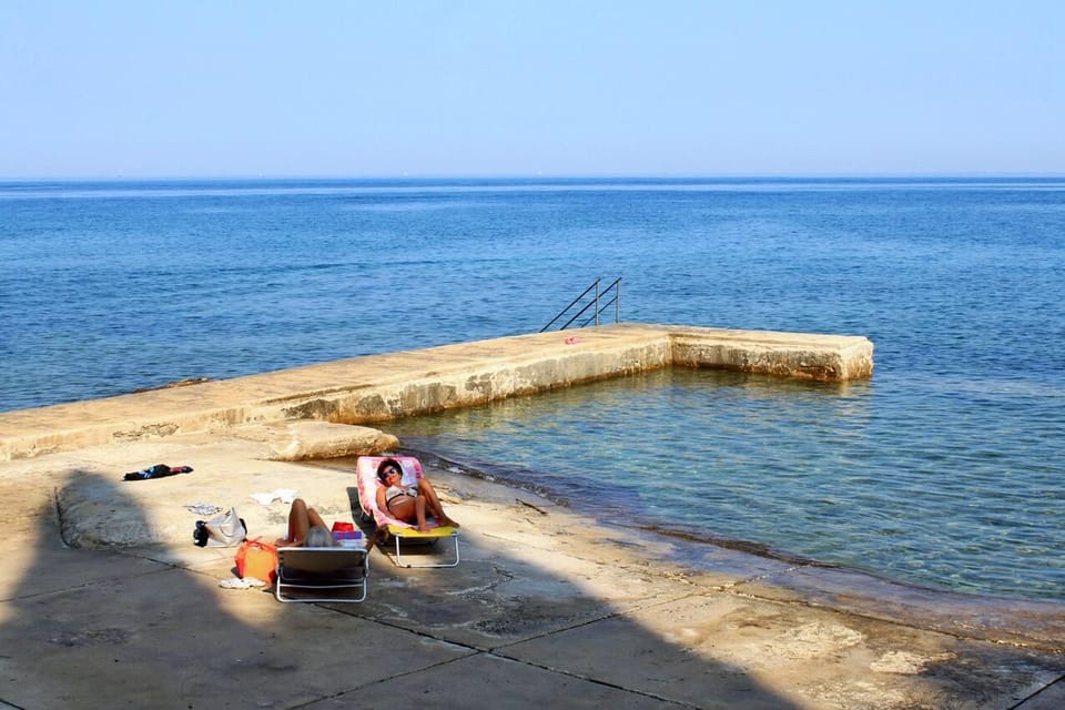Nearby beaches