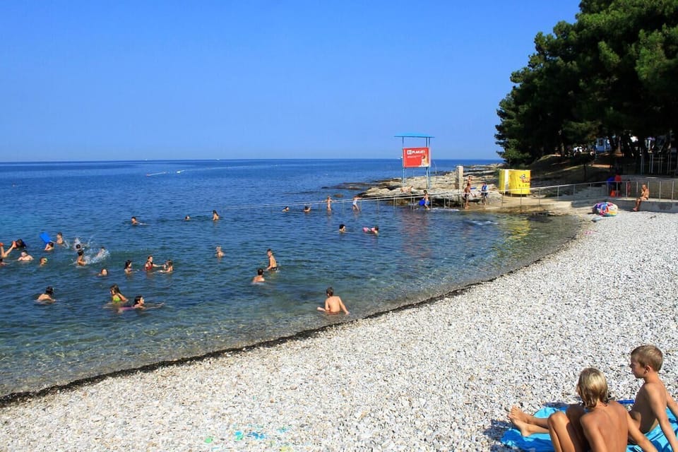 Nearby beaches