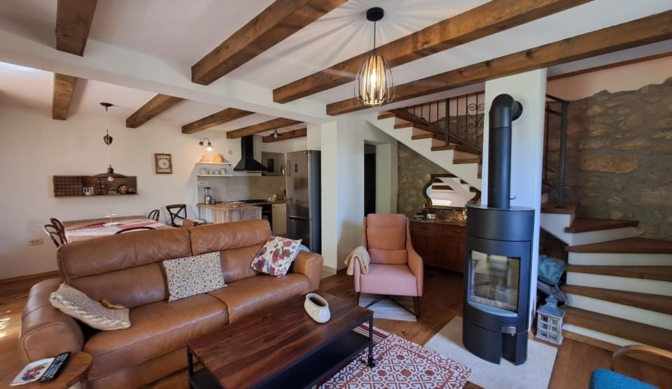 Living room 2