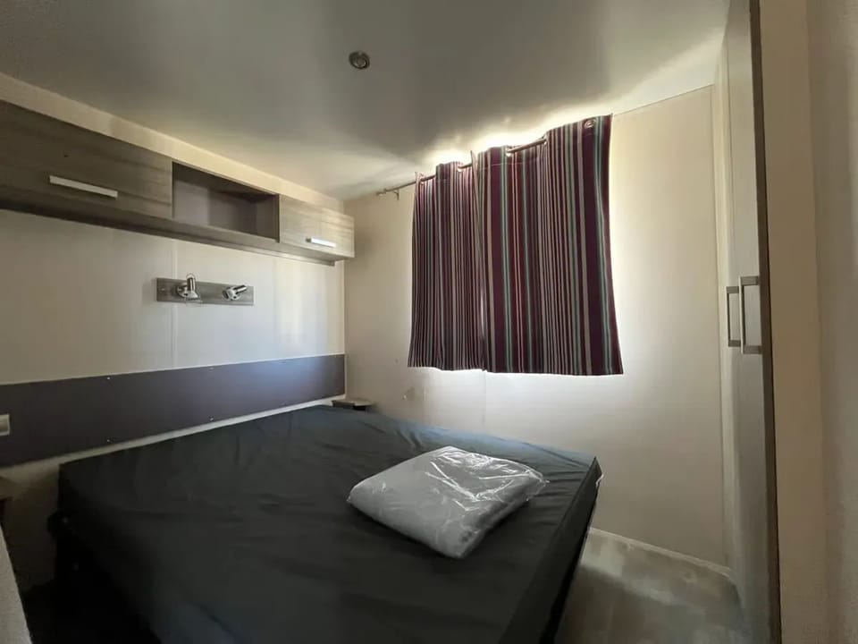 Double bed