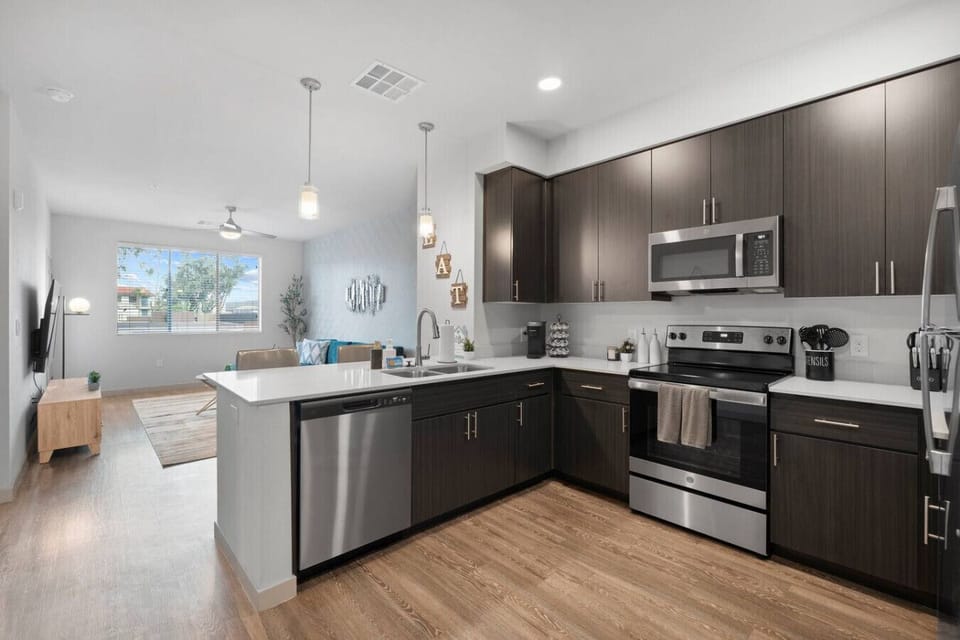 Fully equipped kitchen for your convenience.