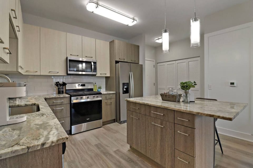 Fully equipped kitchen with all amenities.