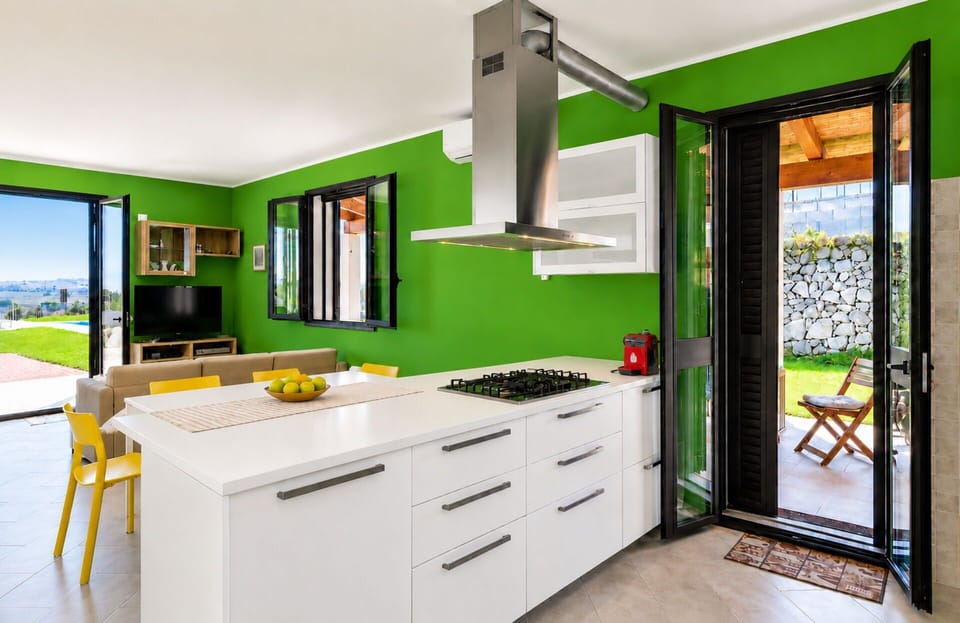 Autumn, Kitchen, Living Room, Spring, Summer