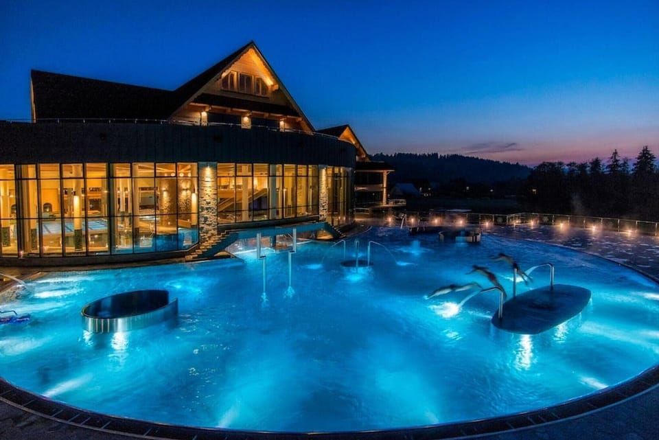 Holiday Home Swimming Pool