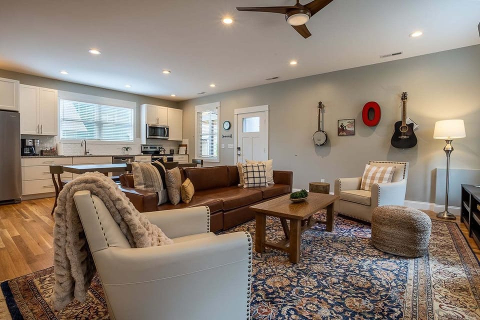 Orange Blossom | Living Room