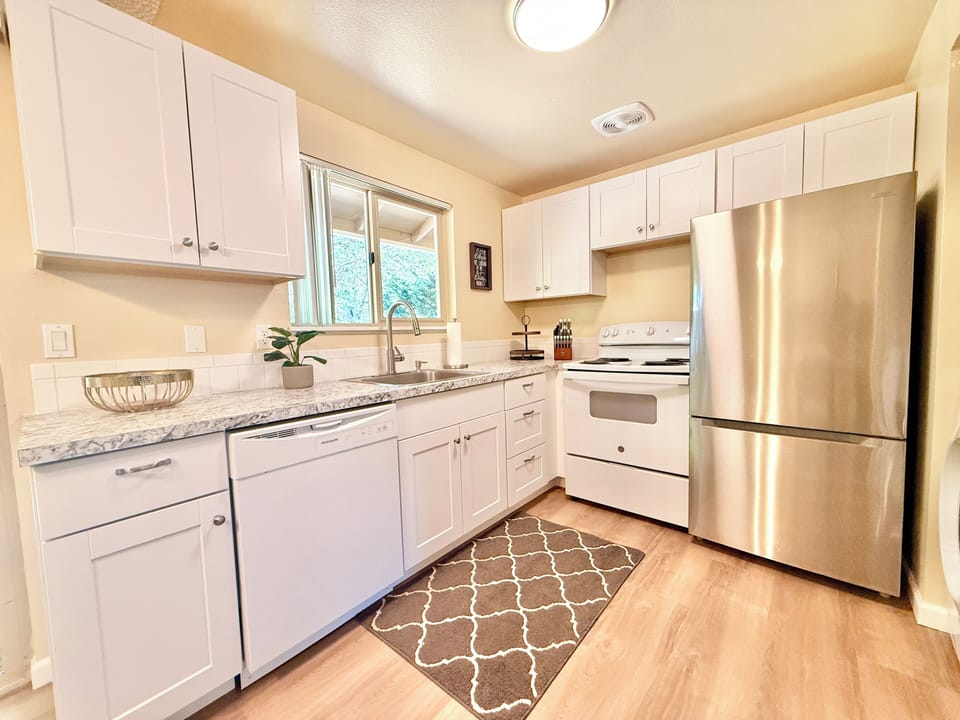 Full Kitchen