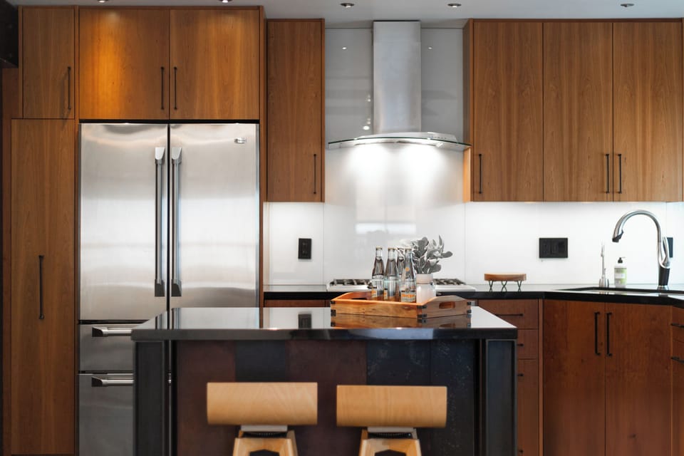 2.01_telluride_ore_light_loft_kitchen