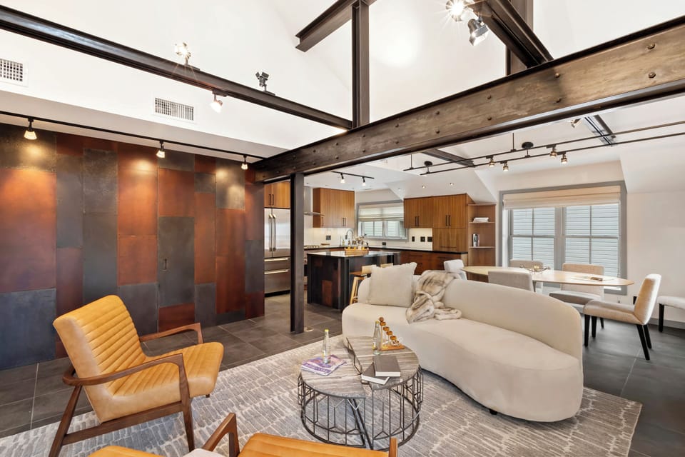 1.03_telluride_ore_light_loft_living_room