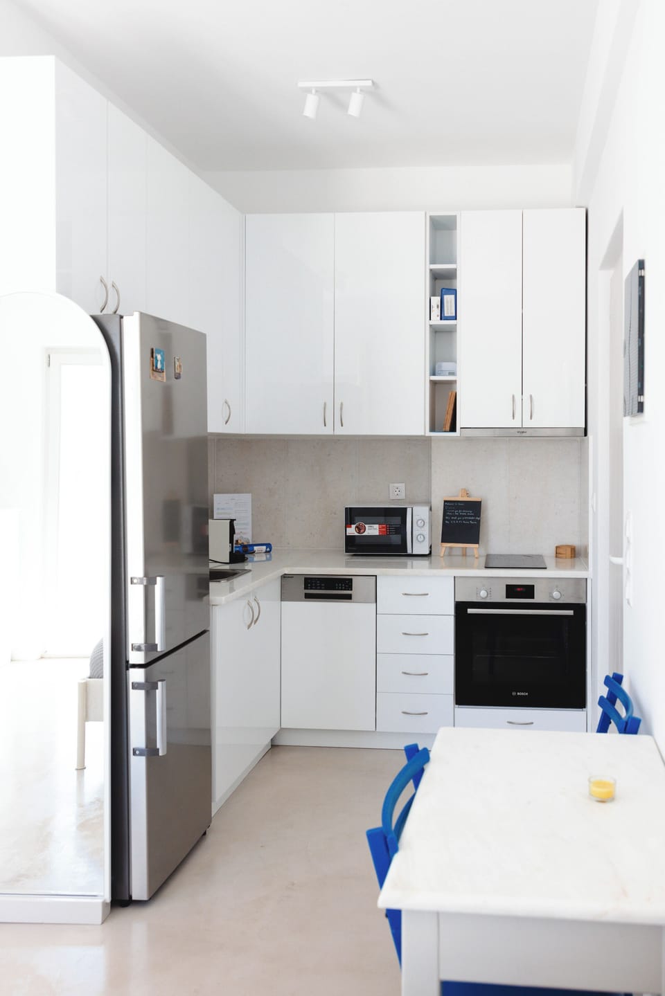Cook, savour and celebrate the flavours of Paros in your private kitchen.