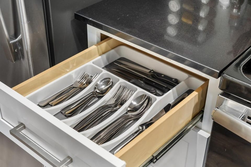 Complete silverware set including kid-friendly utensils.